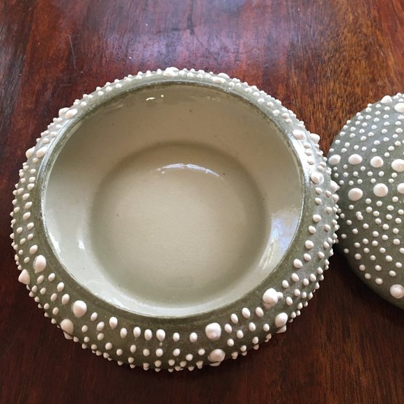 Shell trinket box - Picture 2 of 5